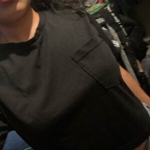 fashion nova black cropped tee small